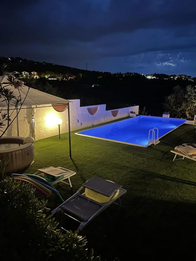 Вилла Il Giardino Degli Ulivi Читта Сань Анджело Экстерьер фото